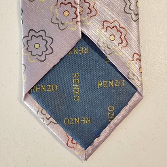Renzo 100% Silk Lavender Floral Mens Neck Tie 58X4 Purple Silky Flowers - Picture 4 of 7